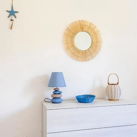 Apartamento Modern Sea View With Balcony