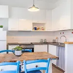 Guesthost - Modern Sea View With Balcony Livorno