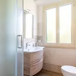 Guesthost - Modern Sea View With Balcony * Livorno