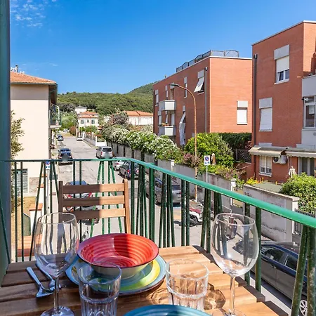 Lejlighed Guesthost - Modern Sea View With Balcony Livorno