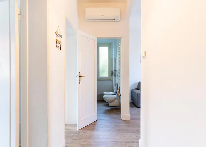 Apartment Modern Sea View With Balcony *