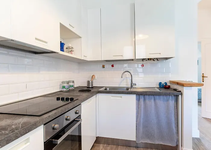 Modern Sea View With Balcony