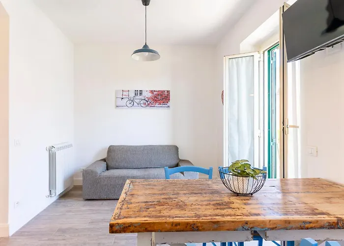 Apartment Modern Sea View With Balcony