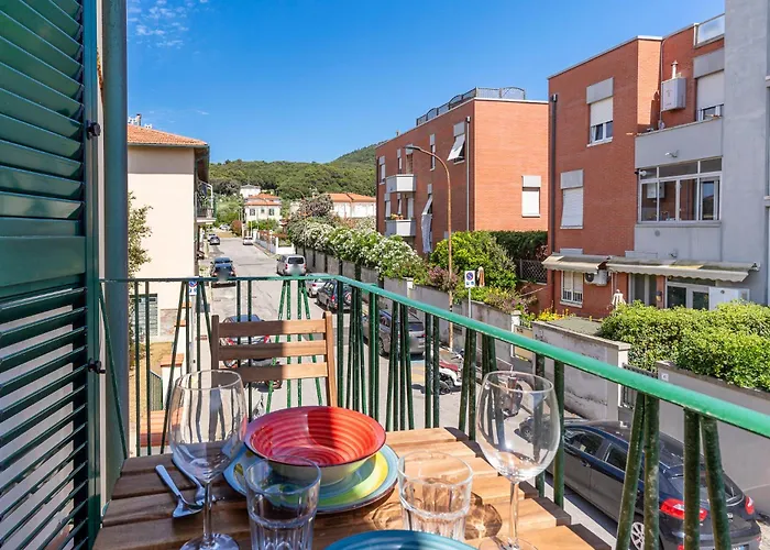 Apartment Modern Sea View With Balcony Livorno